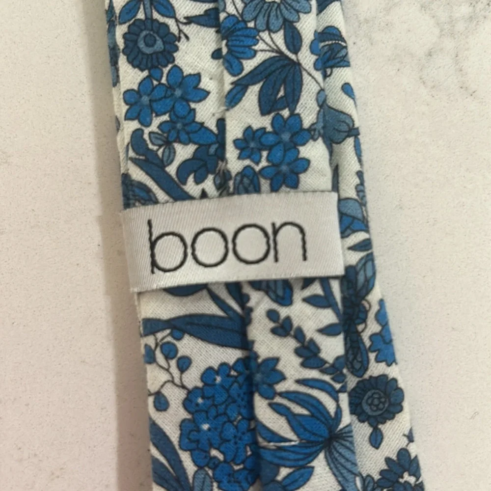 Boone clip-on Blue Floral Kids Tie